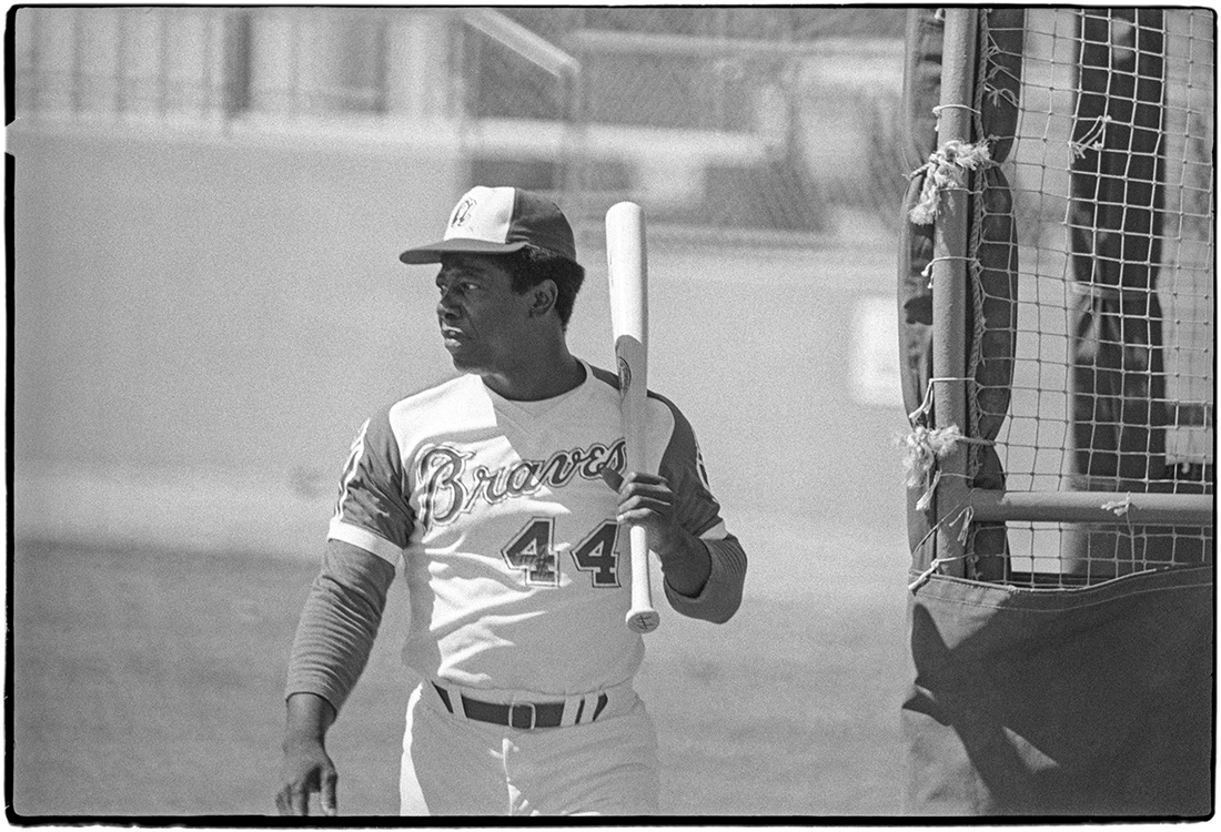 Caption 117/600 Vintage black and white portrait of Hall of Fame baseball  player Hank Aaron with the Atlanta Braves circa 1960s-1970s Stock Photo -  Alamy