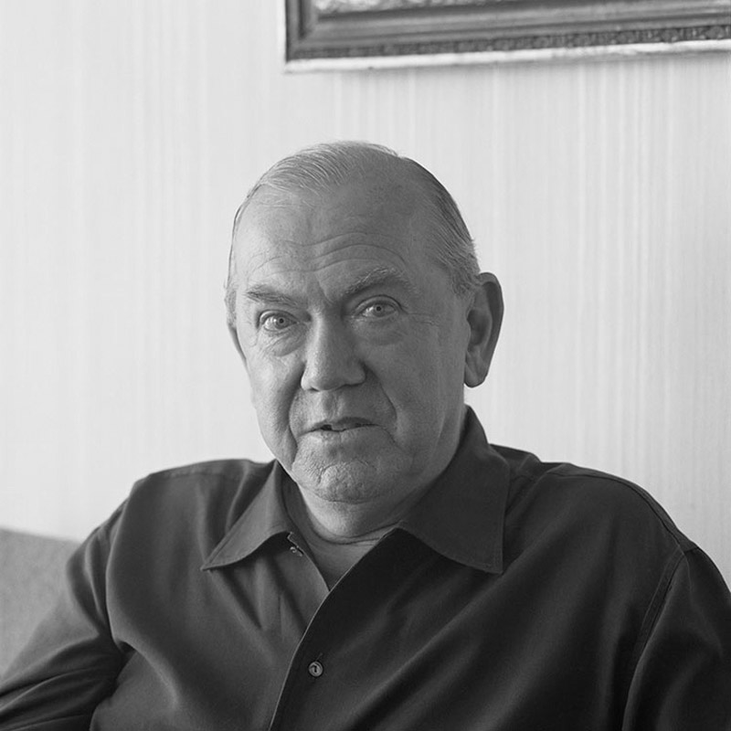 BW_GGR002 : Graham Greene - Iconic Images