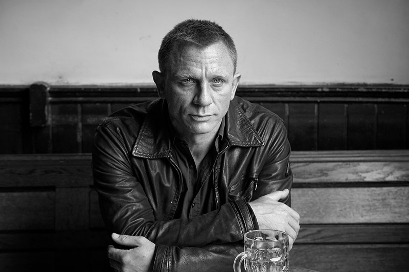 DAC003 : Daniel Craig - Iconic Images