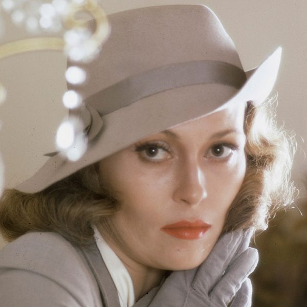 DISCOVER MORE : Faye Dunaway - Iconic Images