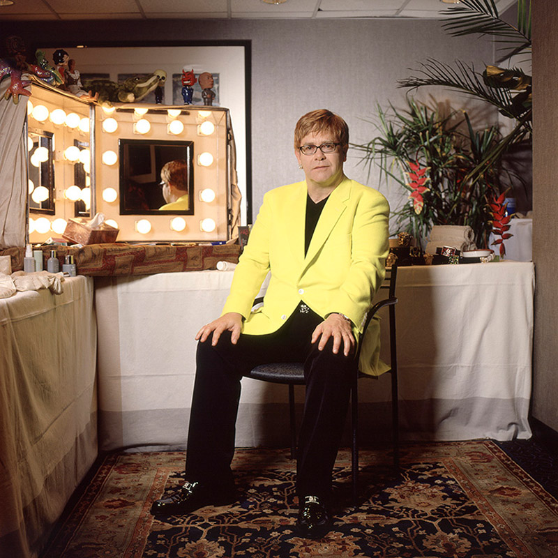 EJ324 : Elton John - Iconic Images