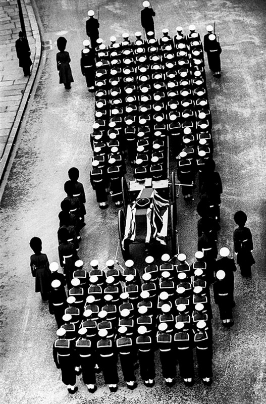 GR_PW009 : Winston Churchill's Funeral - Iconic Images