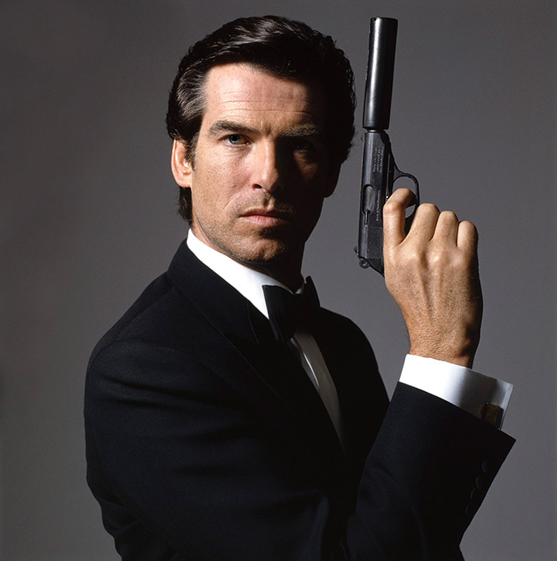 JB003 : Pierce Brosnan - Iconic Images