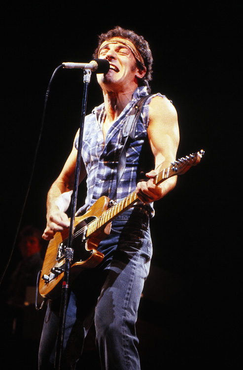 hennemusic: VIDEO: Bruce Springsteen rocks Super Bowl 43