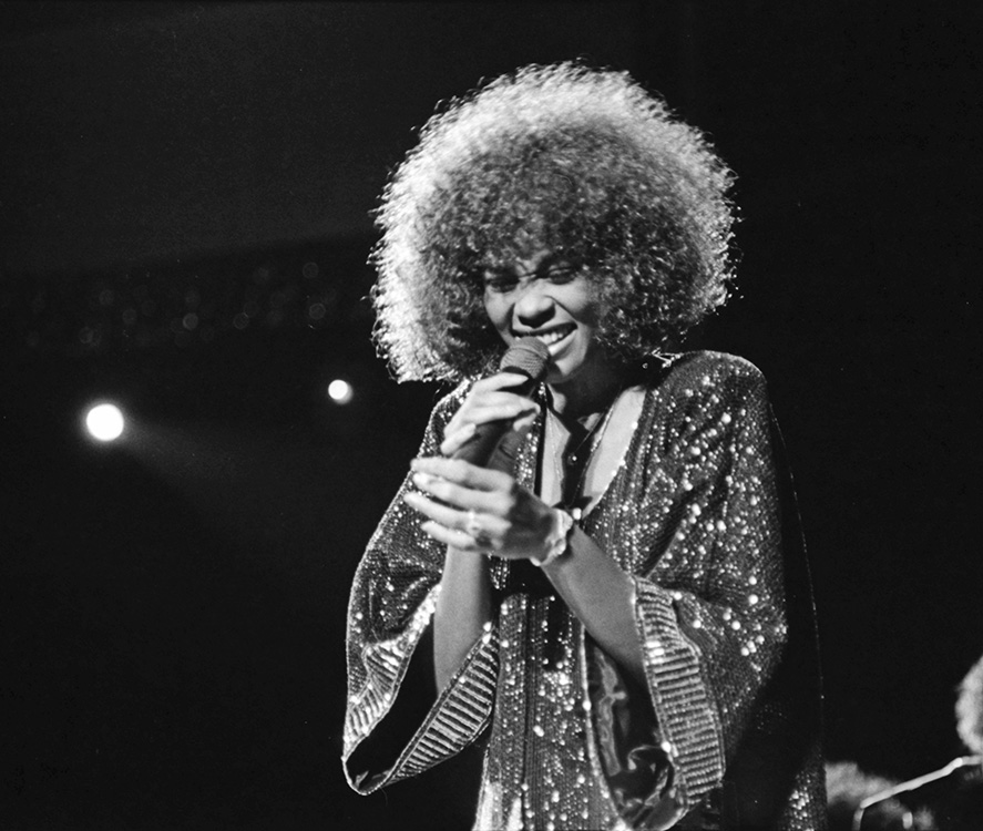 JM_WHI010 : Whitney Houston - Iconic Images