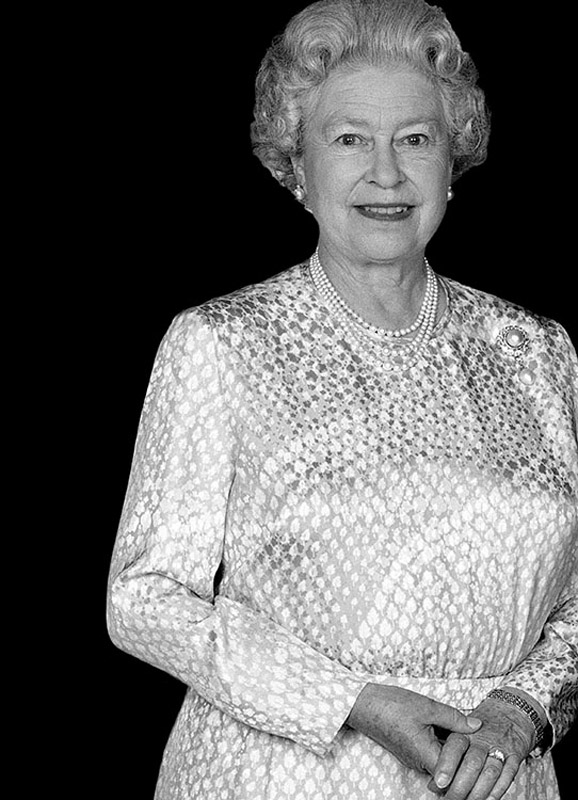 H.M. Queen Elizabeth II informal portrait postcard