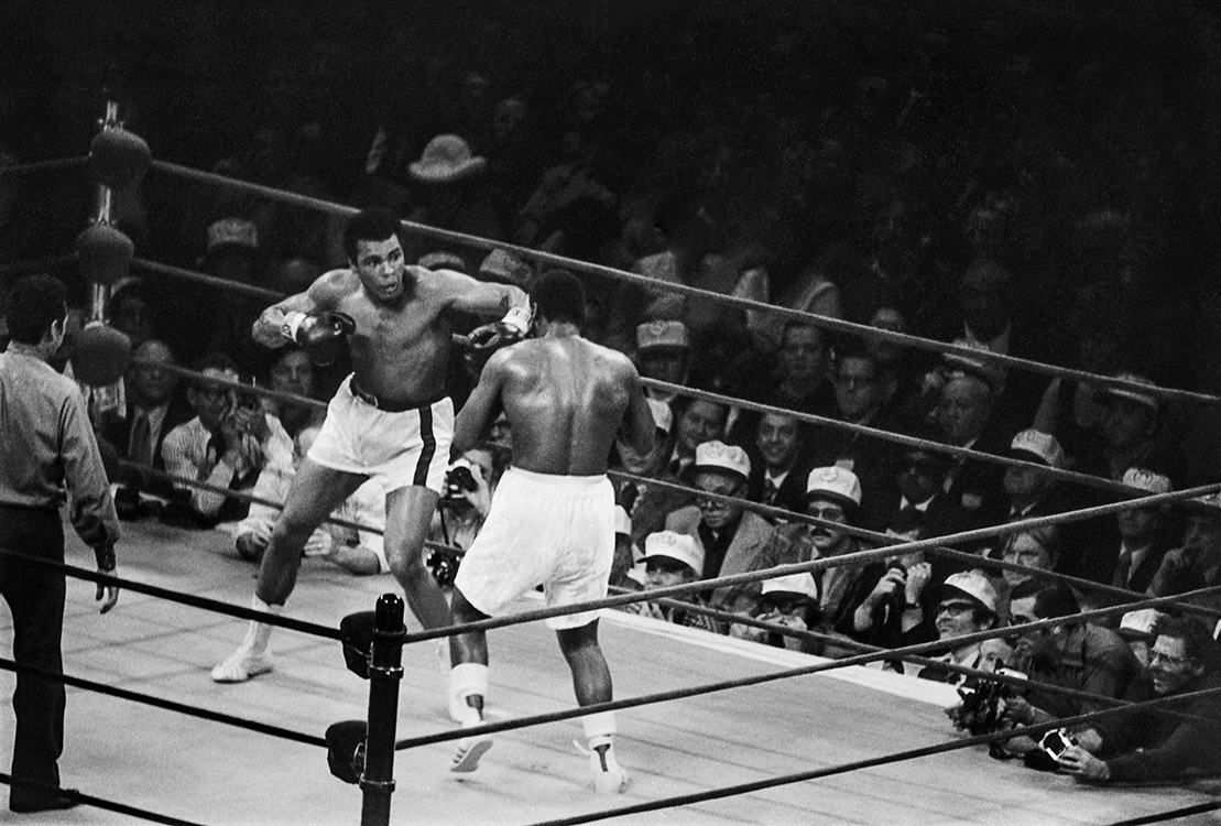 MB_SP_MA116 : Muhammad Ali vs Joe Frazier II - Iconic Images