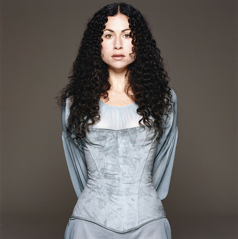 MDR002 : Minnie Driver - Iconic Images
