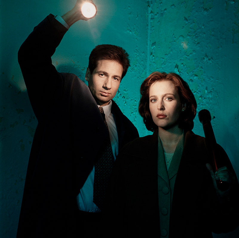 Mig Sc016 : David Duchovny And Gillian Anderson - Iconic Images