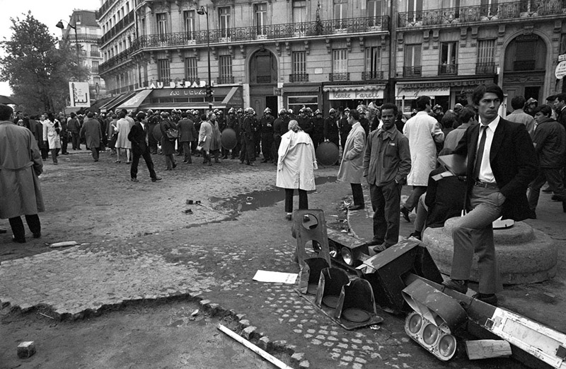 MW_ST016 : Paris Riots, May 1968 - Iconic Images