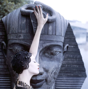 Nena and the Sphinx