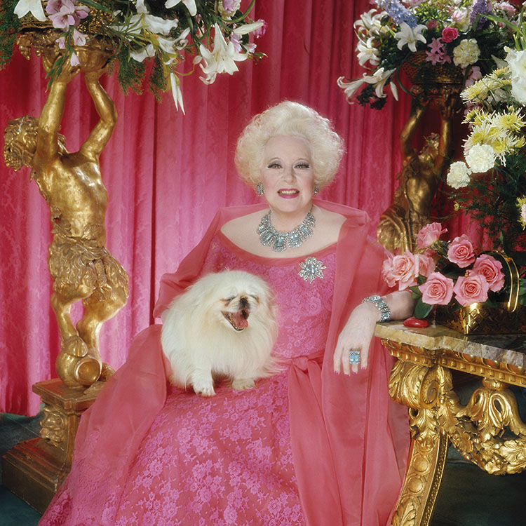 np-pe-bc001-barbara-cartland-iconic-images